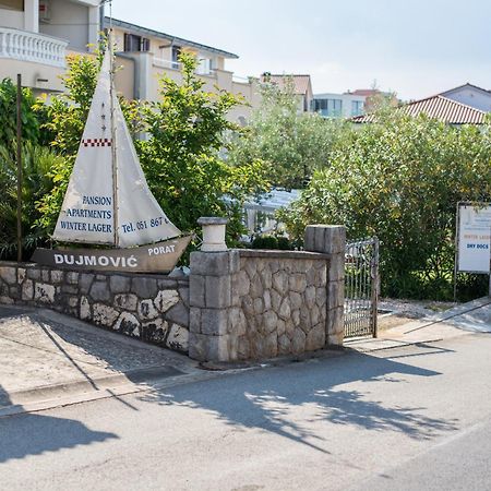 B&B Dujmovic Malinska Exteriör bild